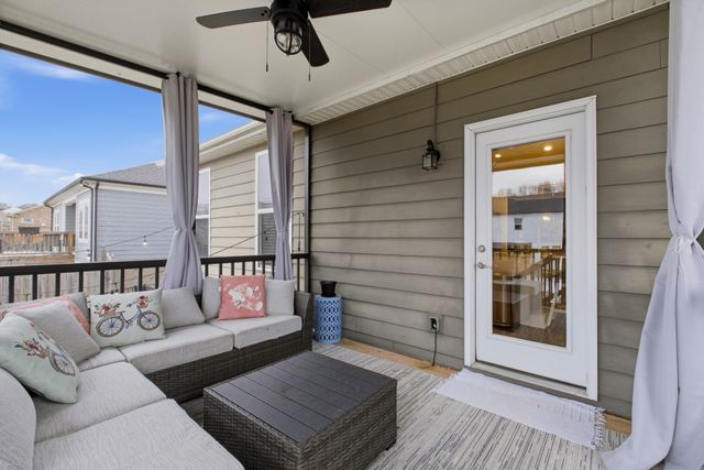 2015 Hedgelawn Dr, Lebanon, TN 37090