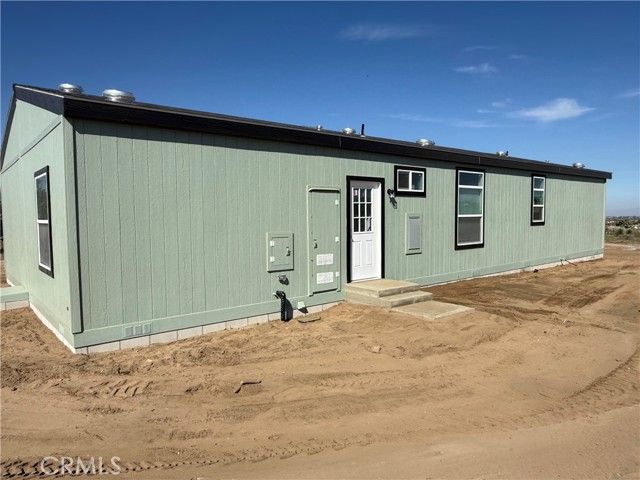 4975 Cambria Road, Phelan, CA 92371