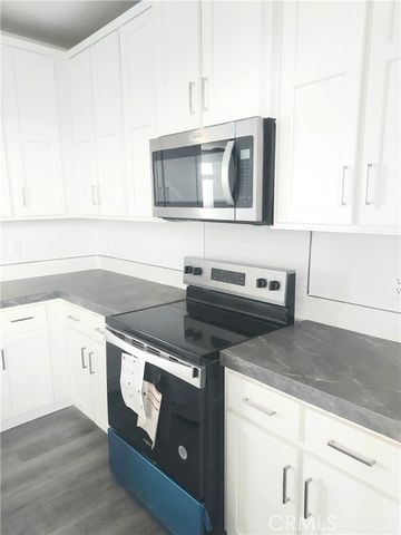 4975 Cambria Road, Phelan, CA 92371