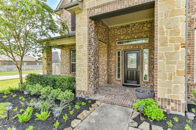 2811 Afton Drive, Pearland, TX 77581