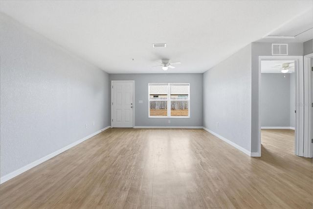 12 WALNUT ROAD, Ocala, FL 34480