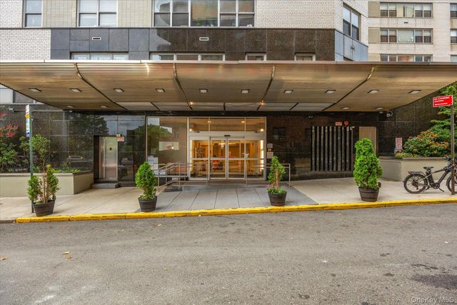 125-10 Queens Boulevard 716, Kew Gardens, NY 11415
