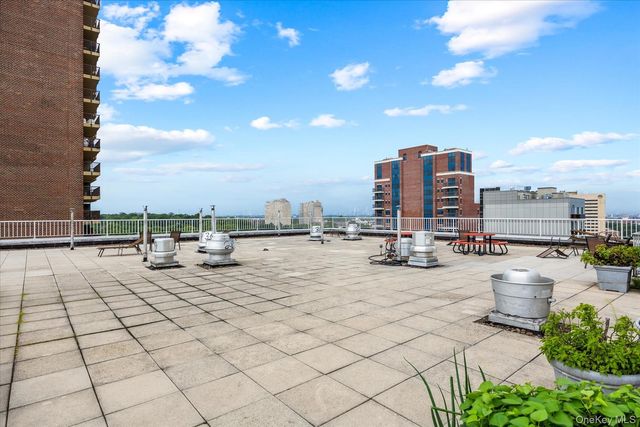 125-10 Queens Boulevard 716, Kew Gardens, NY 11415