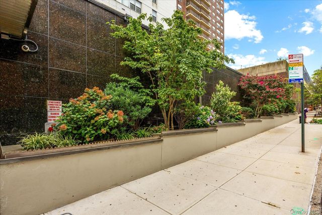 125-10 Queens Boulevard 716, Kew Gardens, NY 11415