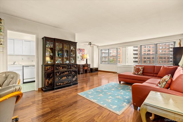 125-10 Queens Boulevard 716, Kew Gardens, NY 11415