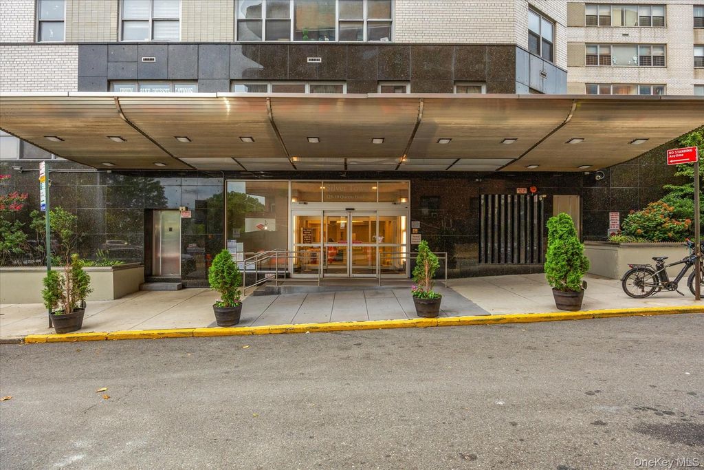 125-10 Queens Boulevard 716, Kew Gardens, NY 11415 — photo 3
