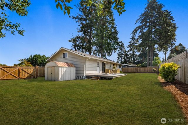 617 SW 299th Street, Federal Way, WA 98023