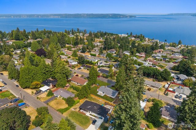 617 SW 299th Street, Federal Way, WA 98023