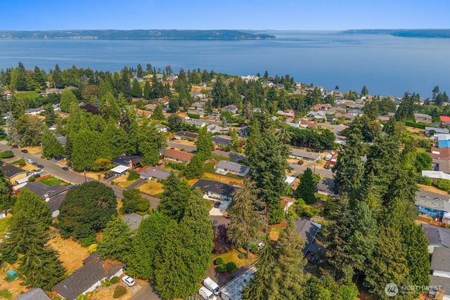 617 SW 299th Street, Federal Way, WA 98023