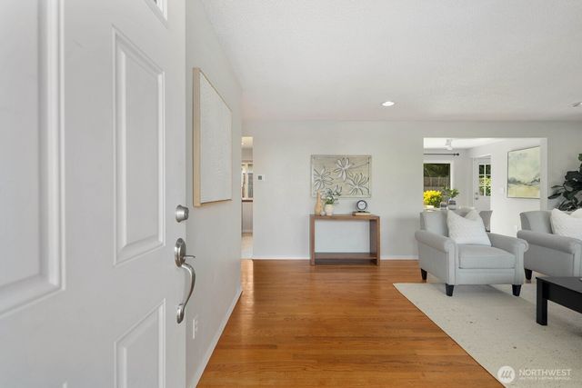 617 SW 299th Street, Federal Way, WA 98023