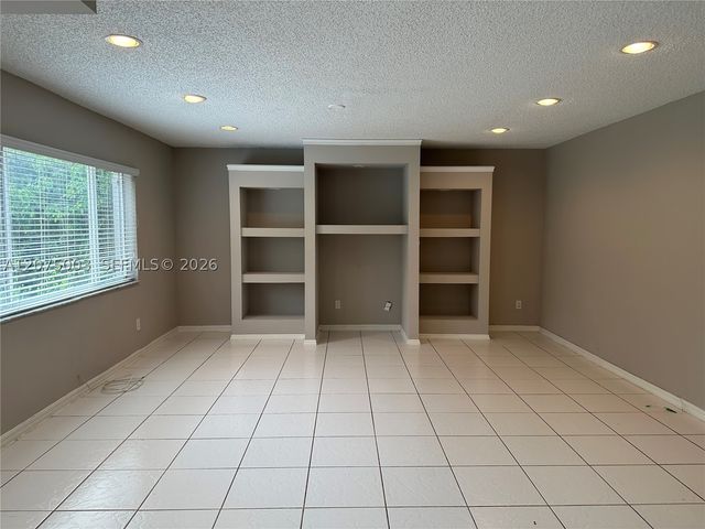 2403 SW 106th Ave, Miramar, FL 33025