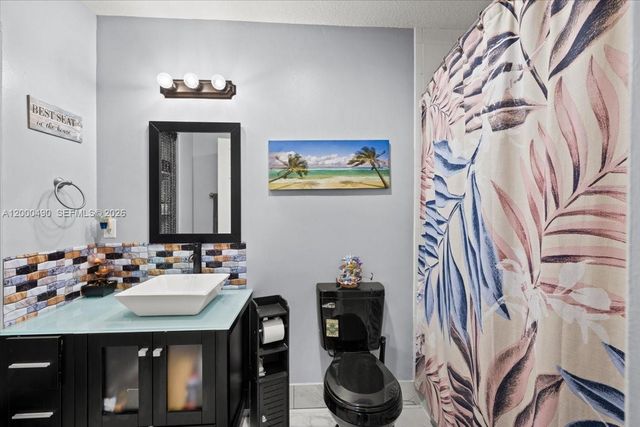 600 SW 67th Ave, Pembroke Pines, FL 33023