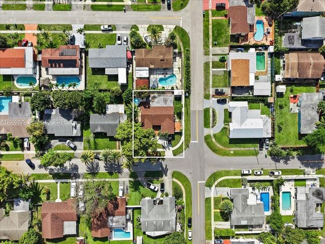 600 SW 67th Ave, Pembroke Pines, FL 33023