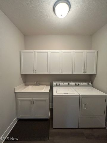 7432 Villa Ridge, Chagrin Falls, OH 44023