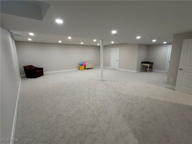 7432 Villa Ridge, Chagrin Falls, OH 44023