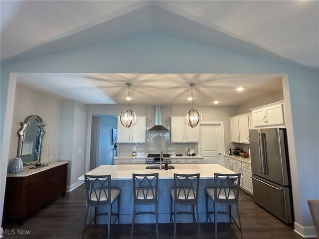 7432 Villa Ridge, Chagrin Falls, OH 44023