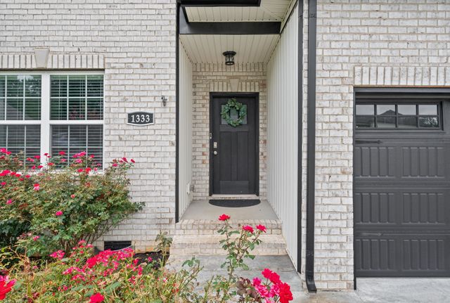 1333 Morning Star Dr, Clarksville, TN 37042