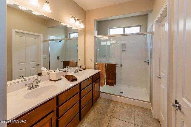 60065 E Arroyo Vista Drive, Oracle, AZ 85623