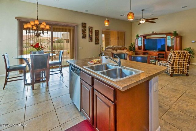 60065 E Arroyo Vista Drive, Oracle, AZ 85623