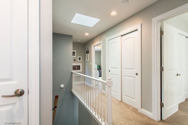 423 S 4th Avenue, Libertyville, IL 60048