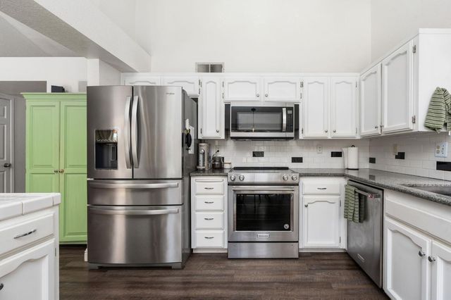 5201 W Griffith Way, Fresno, CA 93722