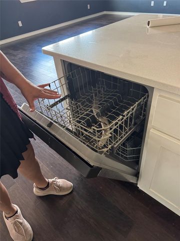 333 Capstone RD, Liberty Hill, TX 78642