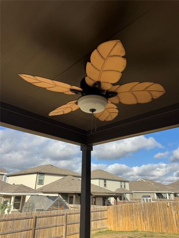 333 Capstone RD, Liberty Hill, TX 78642