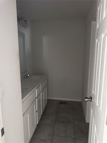 333 Capstone RD, Liberty Hill, TX 78642