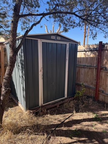 403 Aspen Avenue NE, Albuquerque, NM 87102