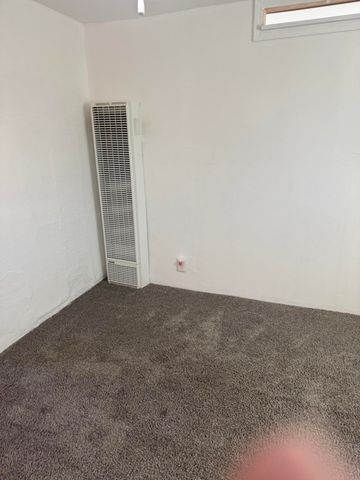 403 Aspen Avenue NE, Albuquerque, NM 87102