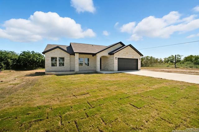16724 Tapatio St., Atascosa, TX 78002