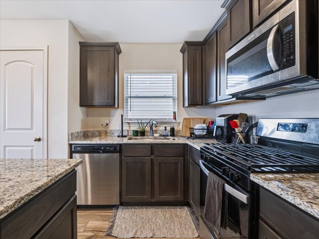 13511 Granite Park Road, Ponder, TX 76259