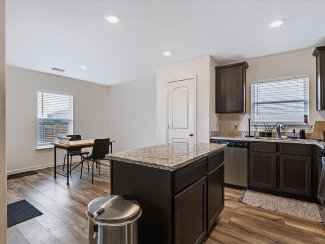 13511 Granite Park Road, Ponder, TX 76259