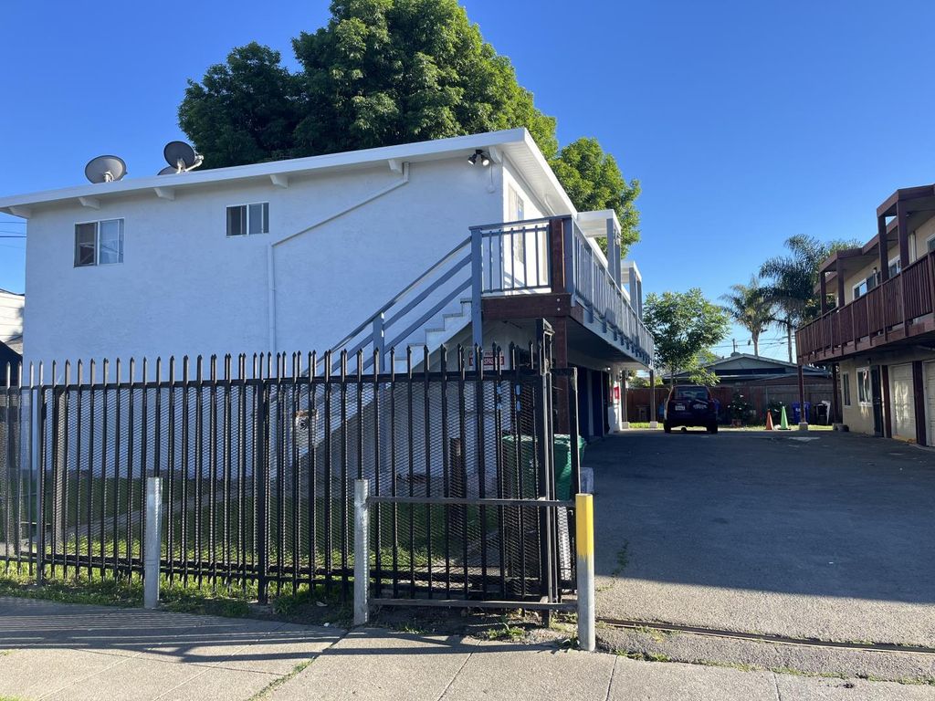 240 DUBOCE Avenue, Richmond, CA 94801