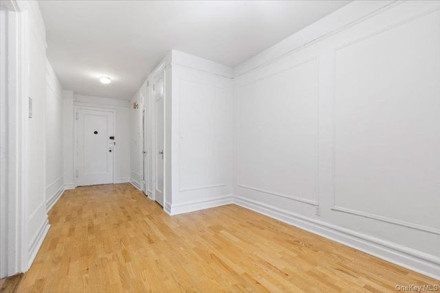 105 Garth Road 4H, Scarsdale, NY 10583