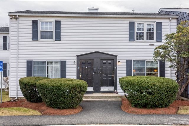 40 Roberts Dr 40, Bedford, MA 01730