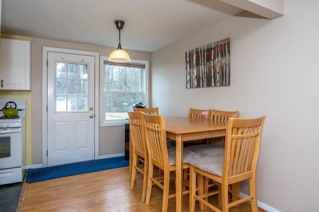 40 Roberts Dr 40, Bedford, MA 01730