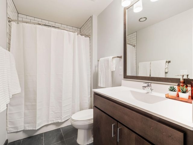 811 Washington Avenue S 1503, Minneapolis, MN 55415