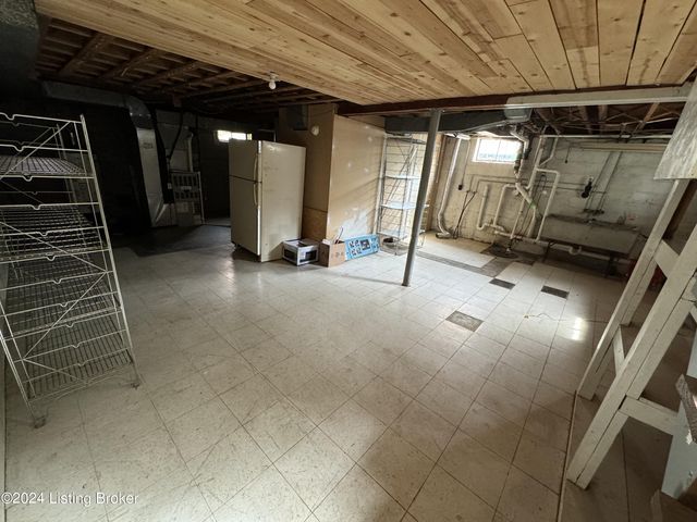 249 Norbourne Blvd, Louisville, KY 40207
