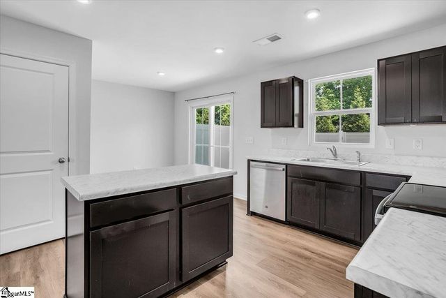 308 Bristling Briar Trail, Greenville, SC 29617
