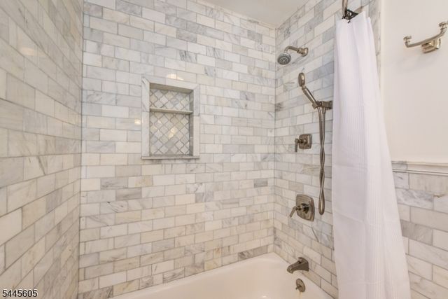34 Waldo Ave 13, Jersey City, NJ 07306