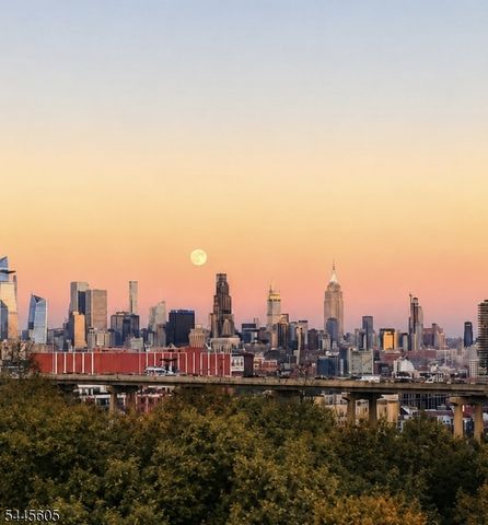 34 Waldo Ave 13, Jersey City, NJ 07306