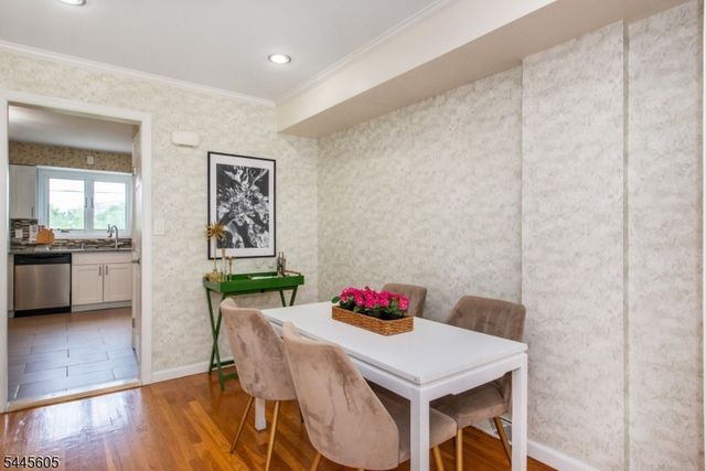 34 Waldo Ave 13, Jersey City, NJ 07306