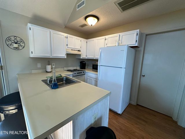 391 Moytoy Rd 208, Crab Orchard, TN 37723