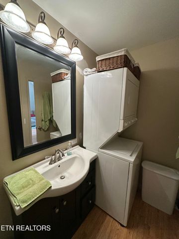 391 Moytoy Rd 208, Crab Orchard, TN 37723