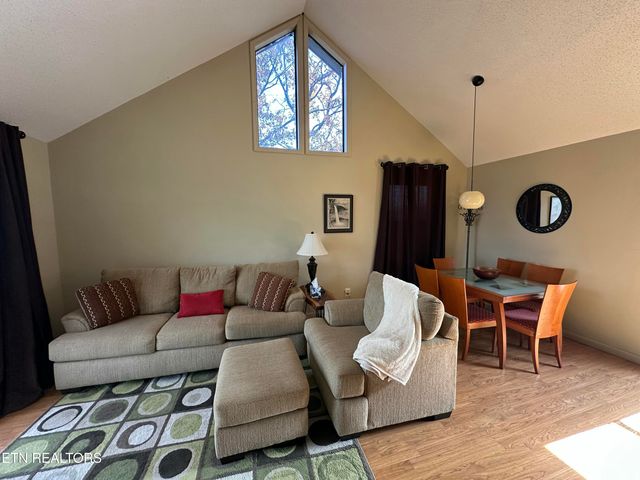 391 Moytoy Rd 208, Crab Orchard, TN 37723