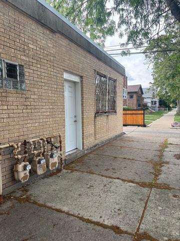 5840 W 63rd Street, Chicago, IL 60638