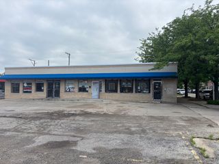 5840 W 63rd Street, Chicago, IL 60638