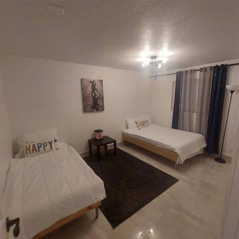 1670 NE 1st Avenue, Pompano Beach, FL 33060