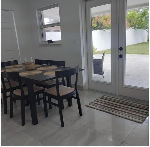 1670 NE 1st Avenue, Pompano Beach, FL 33060